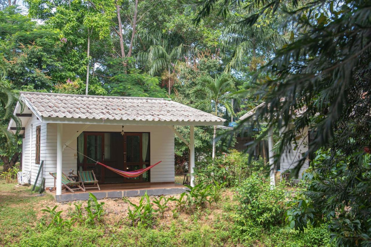The River Retreat Lodge *