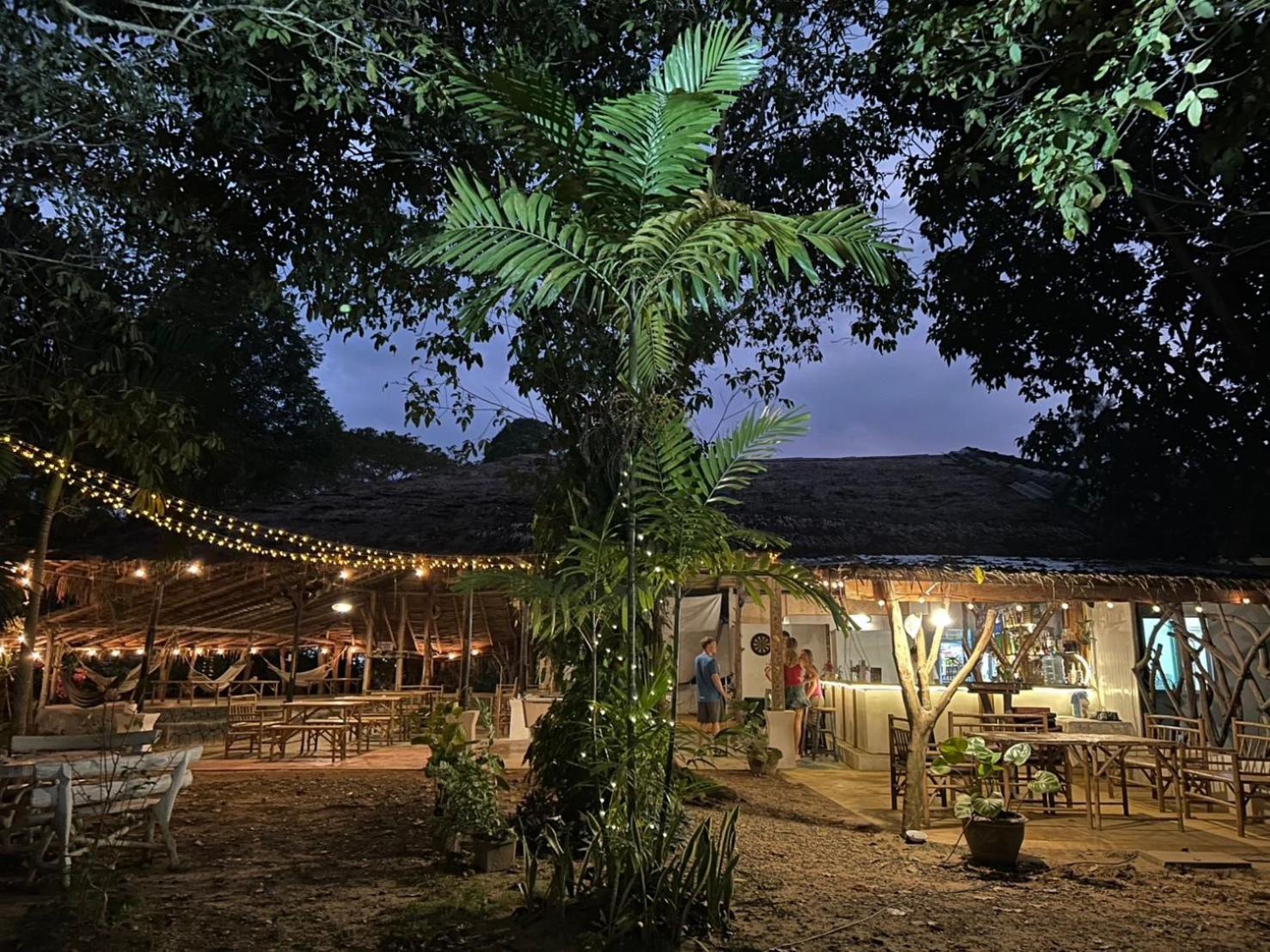The River Retreat Lodge *