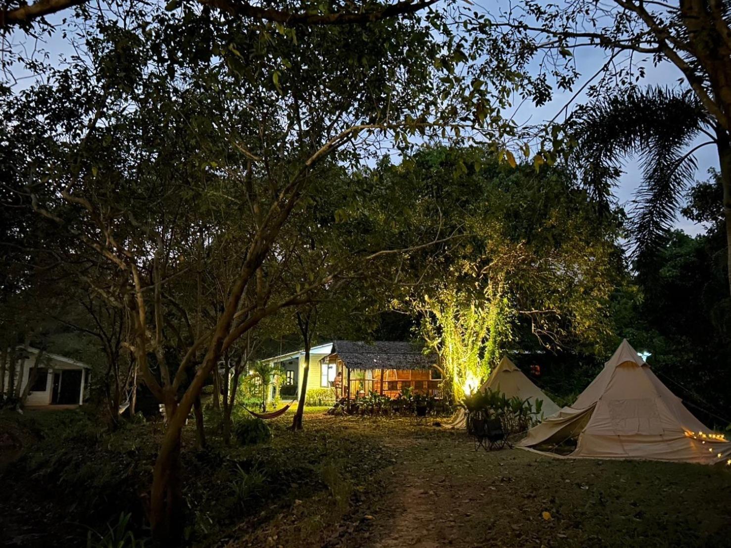 Lodge The River Retreat *