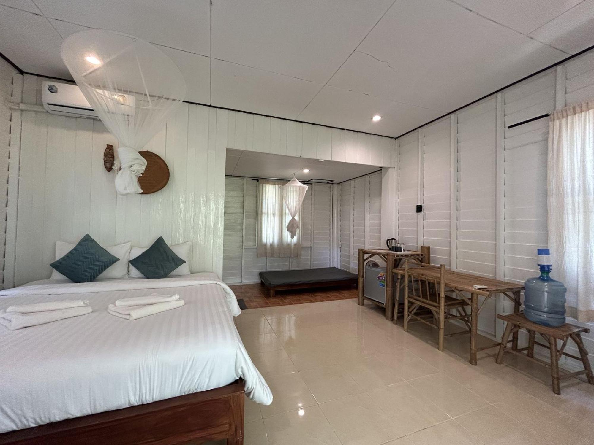 The River Retreat * Koh Mak